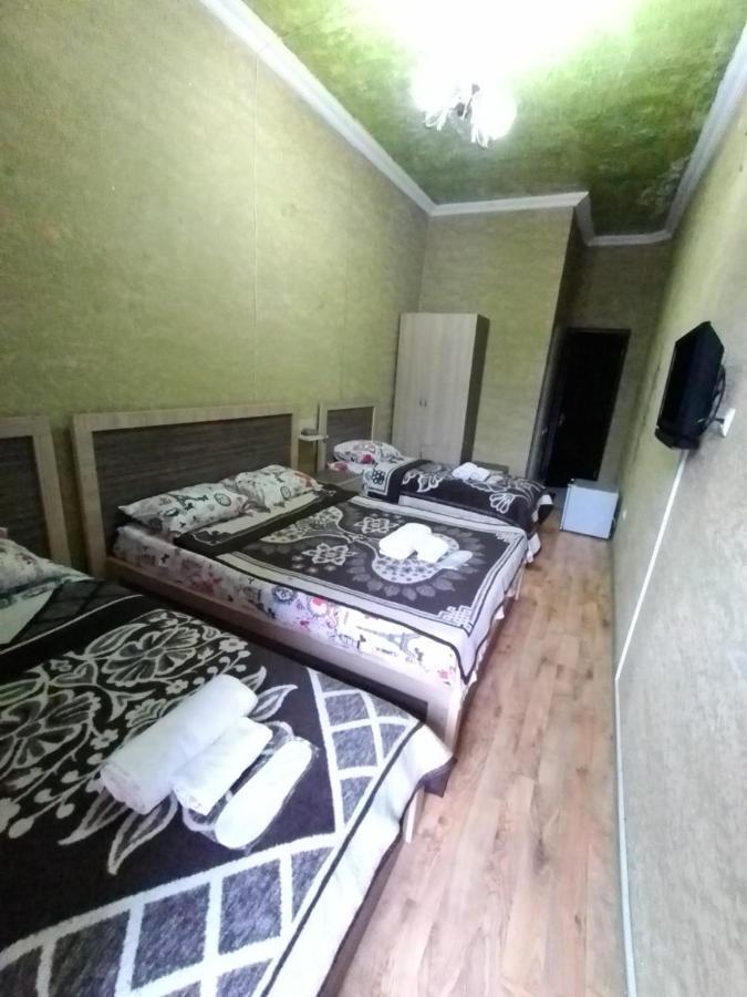 Hotel Vakhtanguri Batoumi Extérieur photo