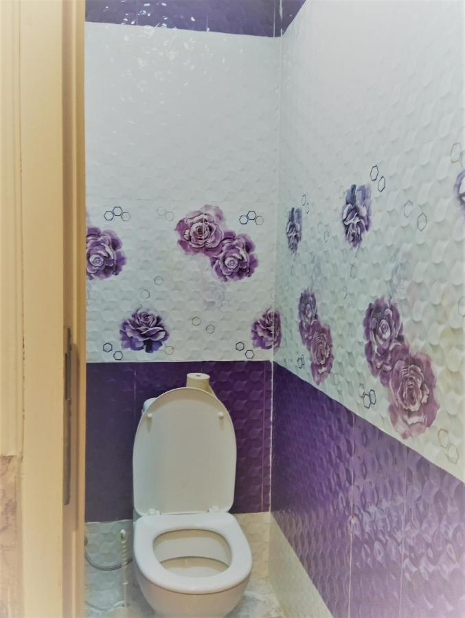 Hotel Vakhtanguri Batoumi Extérieur photo