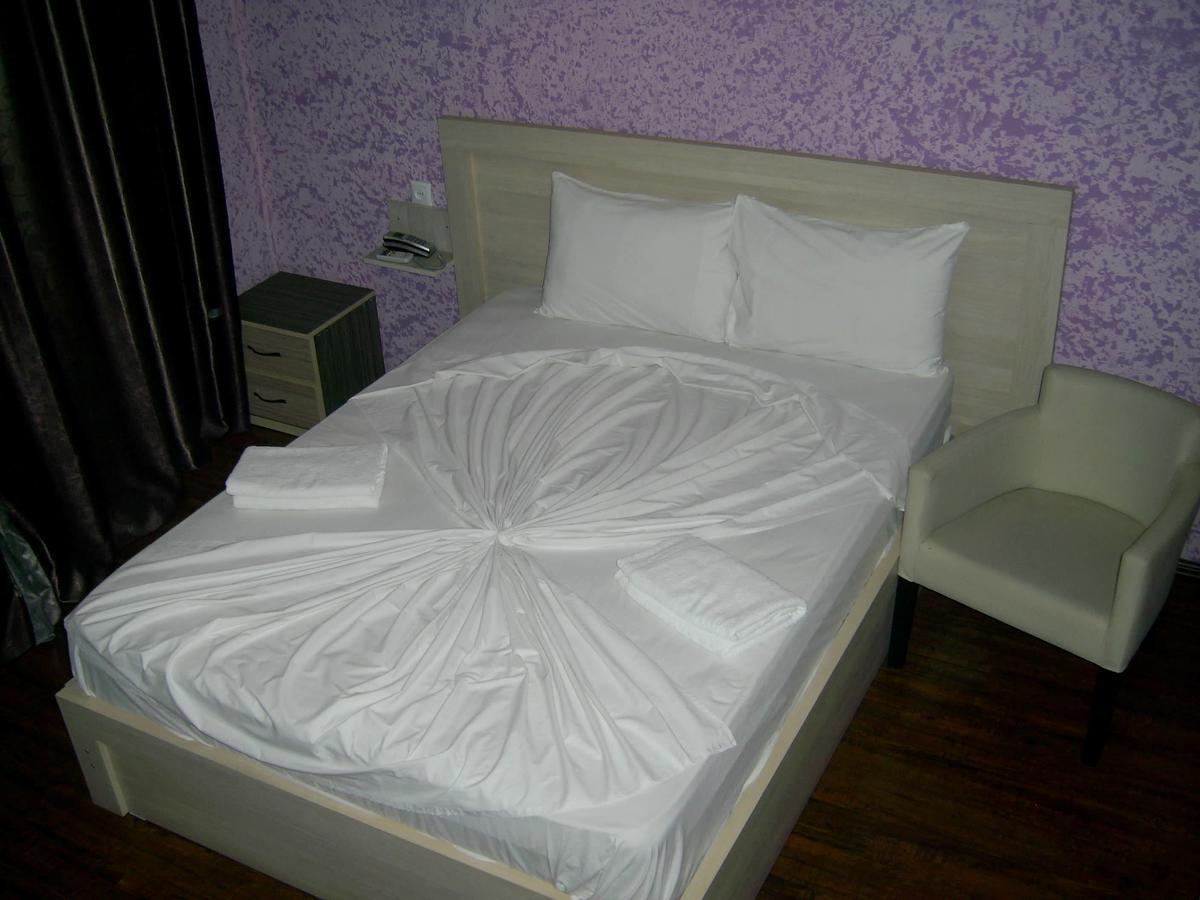 Hotel Vakhtanguri Batoumi Extérieur photo